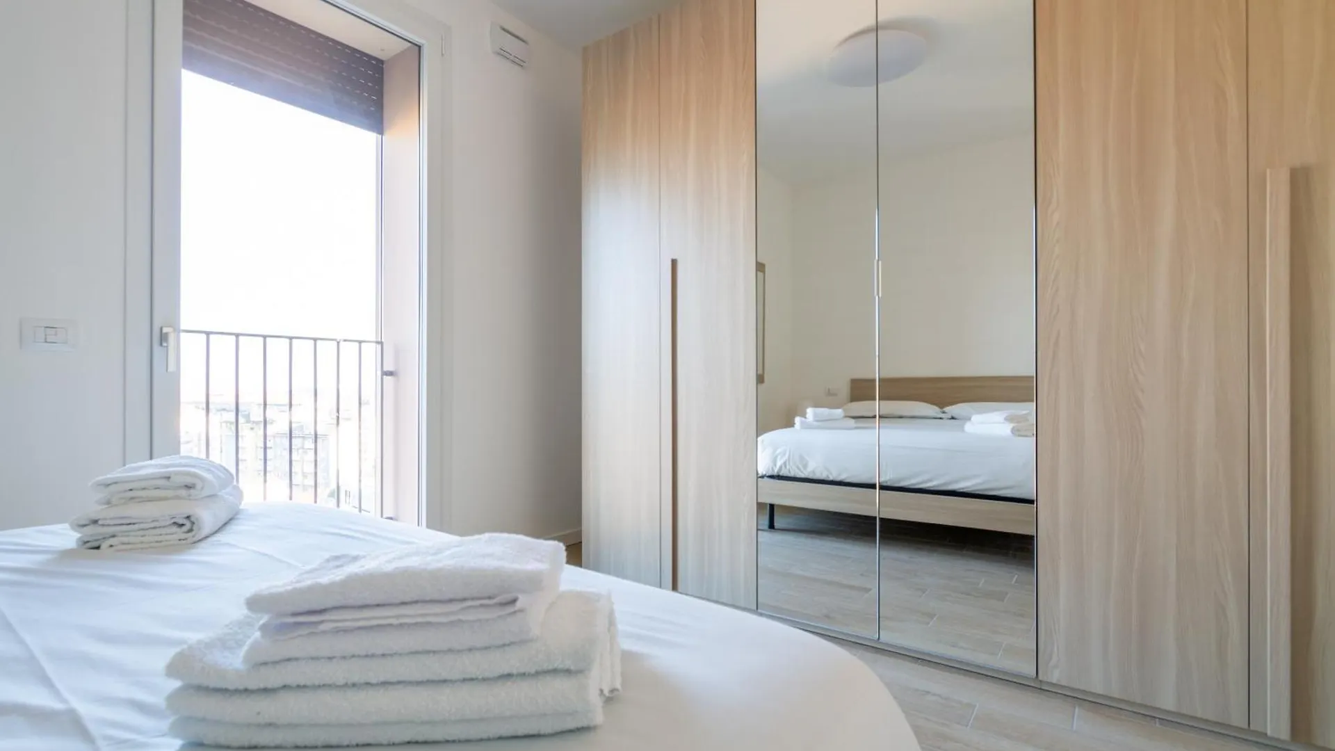 City View Apartment 15 Min From Duomo Milano Italien