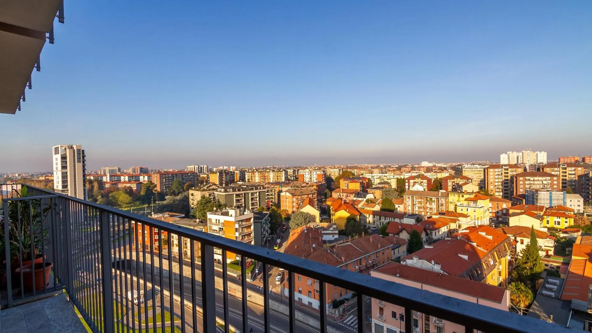 City View Apartment 15 Min From Duomo Milano 0*,  Italien
